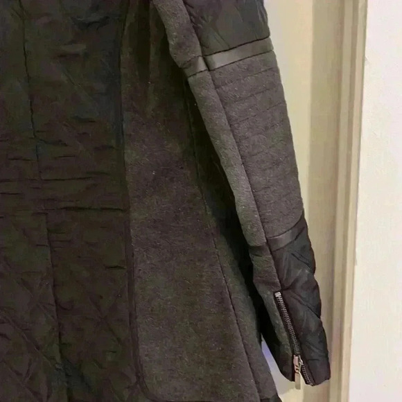 Yoki Outwear Quilted Long Jacket - Picture 9 of 11